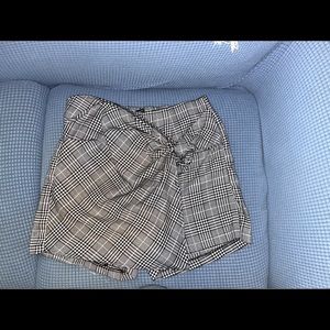 Plaid skort NEVER WORN